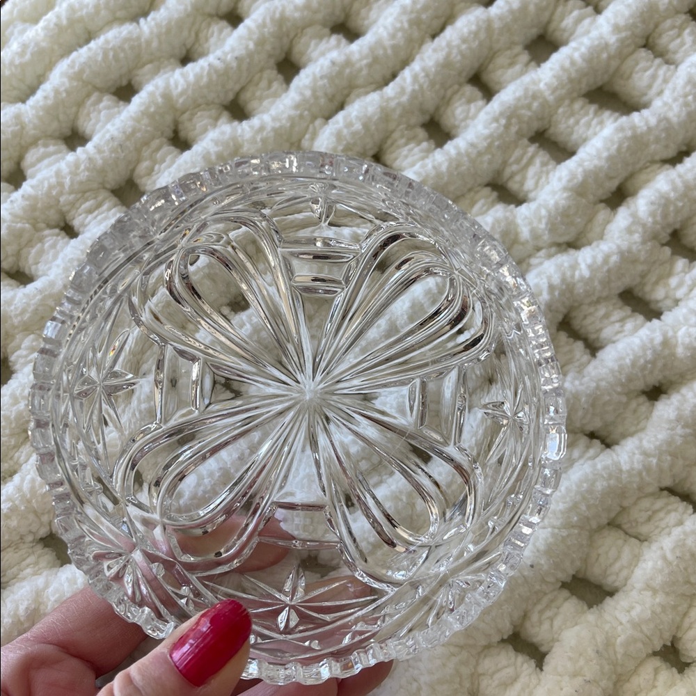 Vintage Polish “Irena”, Elegant hand cut lead crystal bowl. Mint condition.